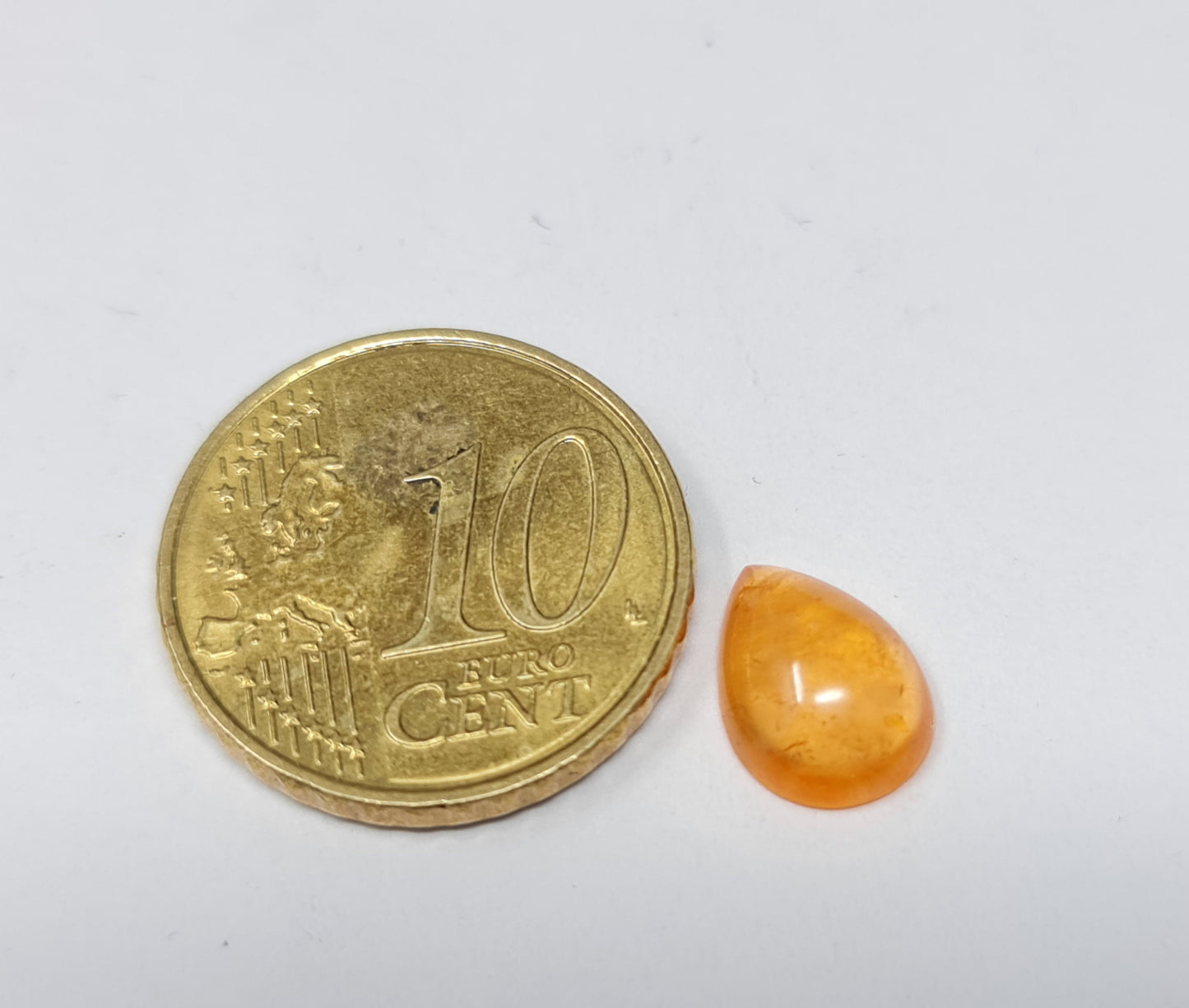 Nr.140 Mandaringranat in wunderbarem Orange, Tropfen, Cabochon, 10x8mm 2,81ct