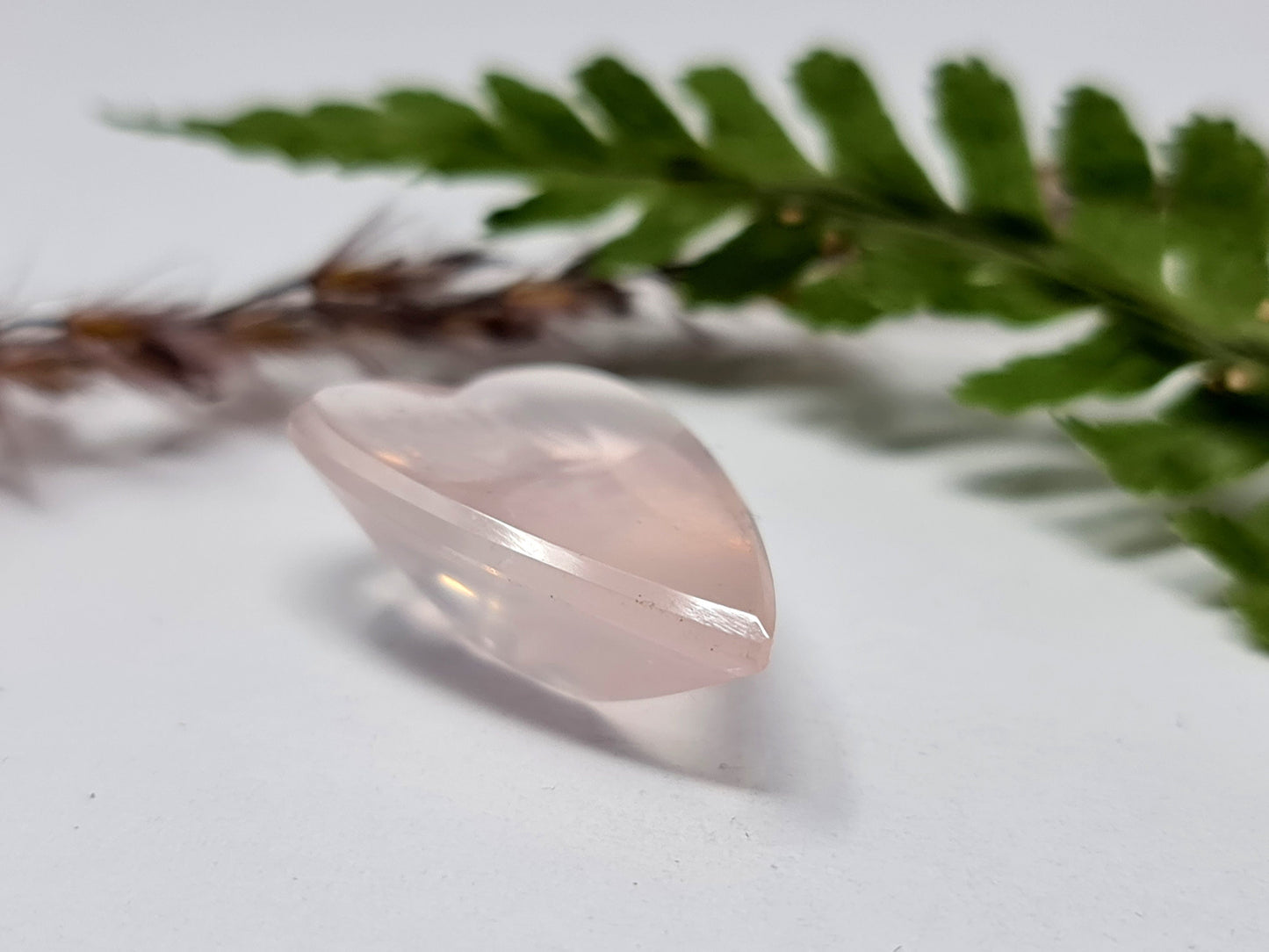 Nr33 Rosenquarz rosa Herz Spiegelschliff 22x15mm 11,47ct