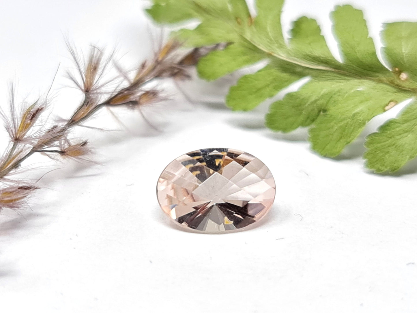 Nr. 60 Turmalin facettiert, rosa, oval, checkerboard 10,3x7,6mm 2,22ct