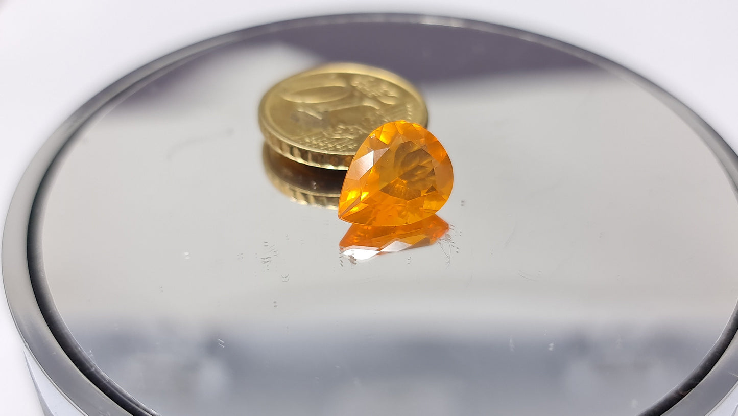 Nr.127 Feueropal Tropfen, orange facettiert 12,8x10,3x5 mm 3,5ct