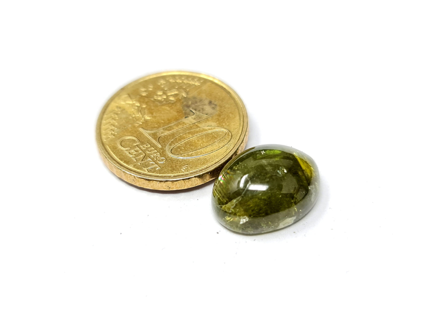 Nr.143 Dunkel grüner Turmalin, Cabochon, oval 14x10,5mm 8,25ct