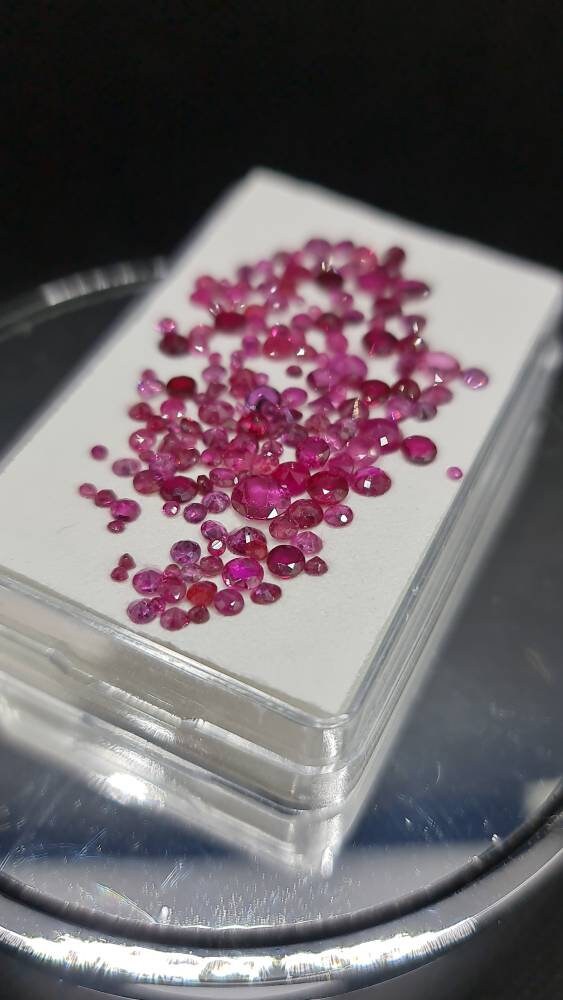 Nr.184 Rote, runde Rubine in verschiedenen Größen, 1-4mm 14,71ct