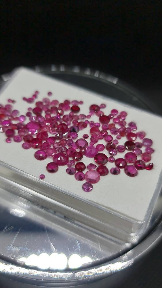 Nr.184 Rote, runde Rubine in verschiedenen Größen, 1-4mm 14,71ct