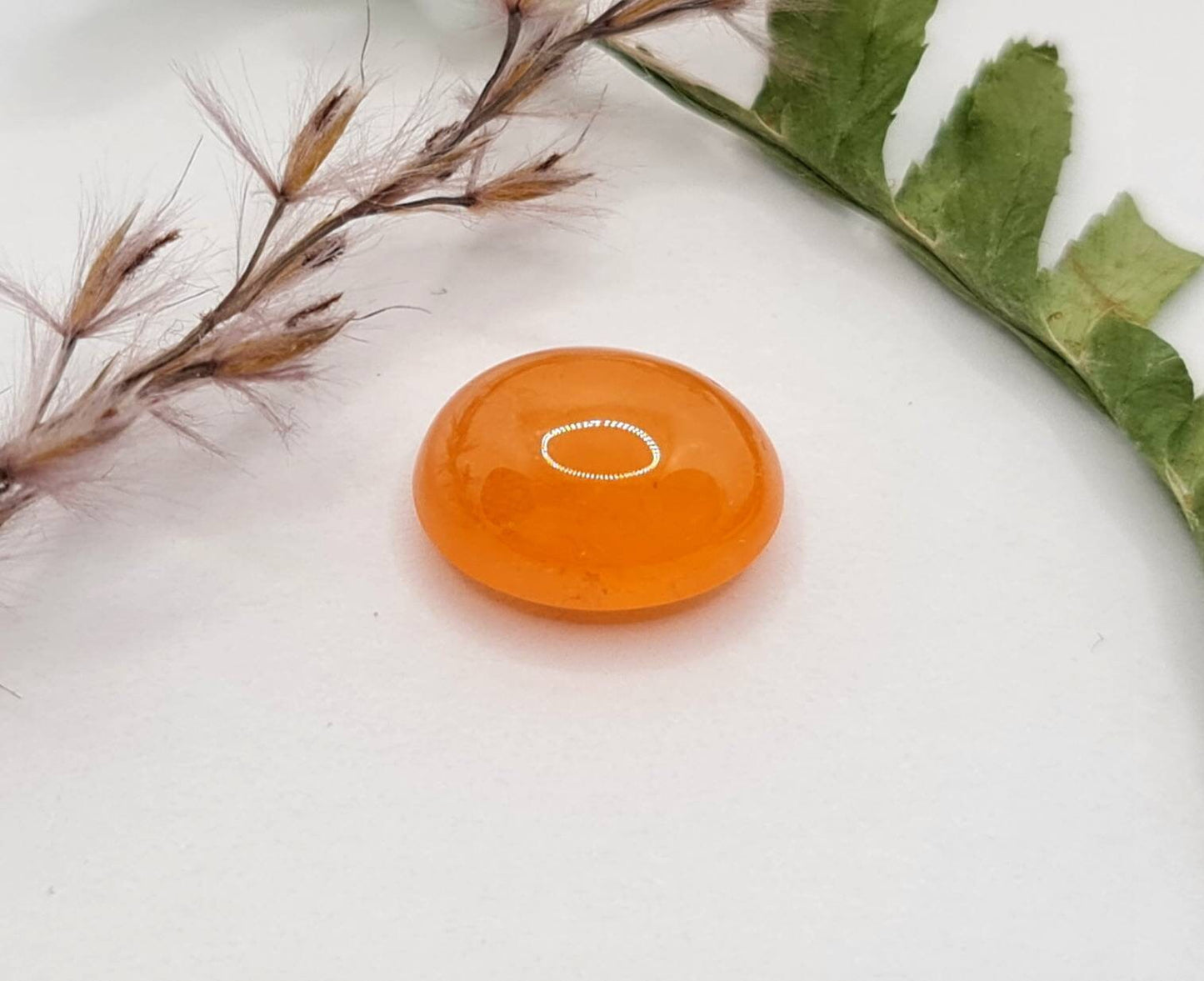 Orangefarbenes ovales Mandaringranat Cabochon Spessartin 12,1x9,4mm 7,70ct (Nr.515)