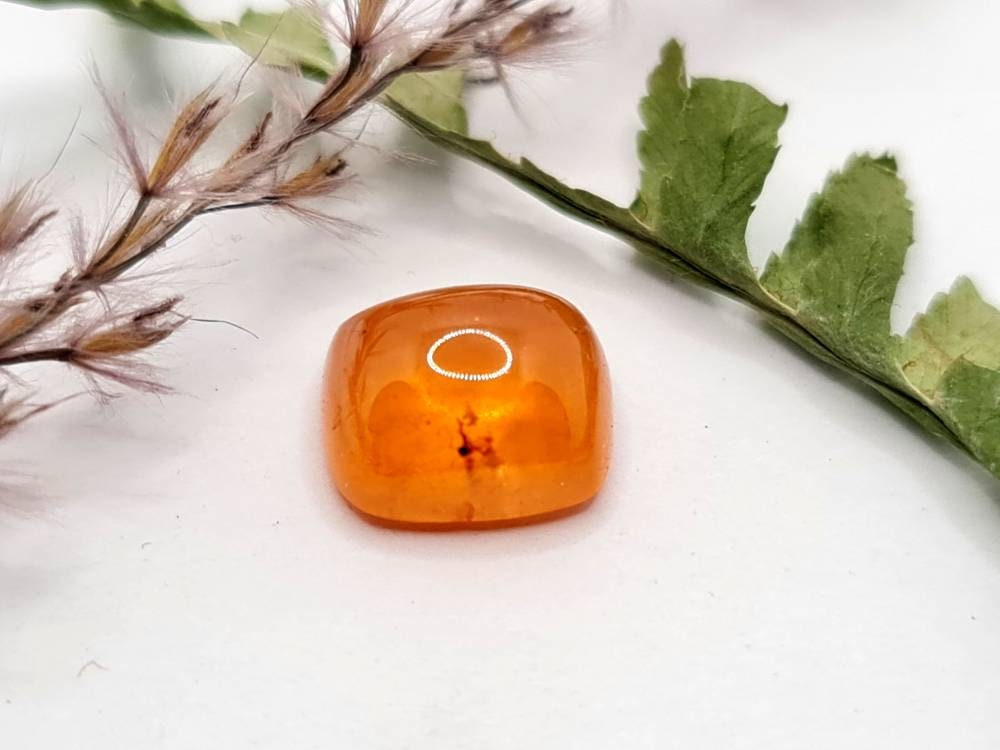 Rechteckiges Mandaringranat Cabochon orange 10,7x10mm 7,79ct (Nr.524)