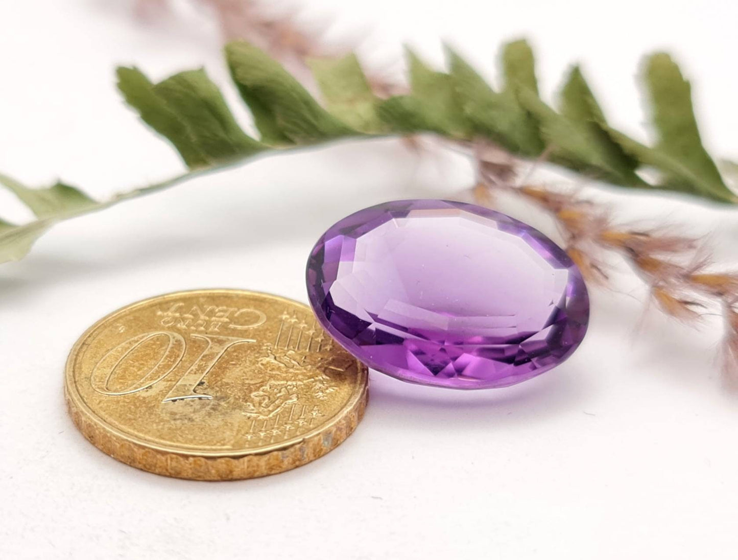Echter facettierter Amethyst oval violett lila 18,8x14,3mm 13,66ct (Nr.696)