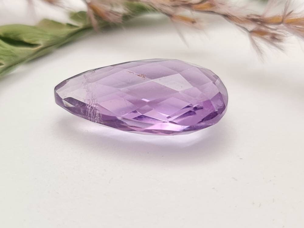 Echter facettierter Amethyst, Tropfen, Pampel violett lila, 20x11mm 10,73ct (Nr.709)