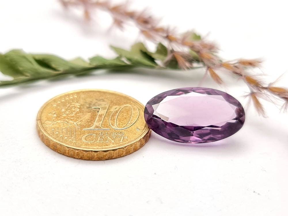 Echter ovaler Aethyst facettiert lila violett 17x10 mm 6,85ct (Nr.728)
