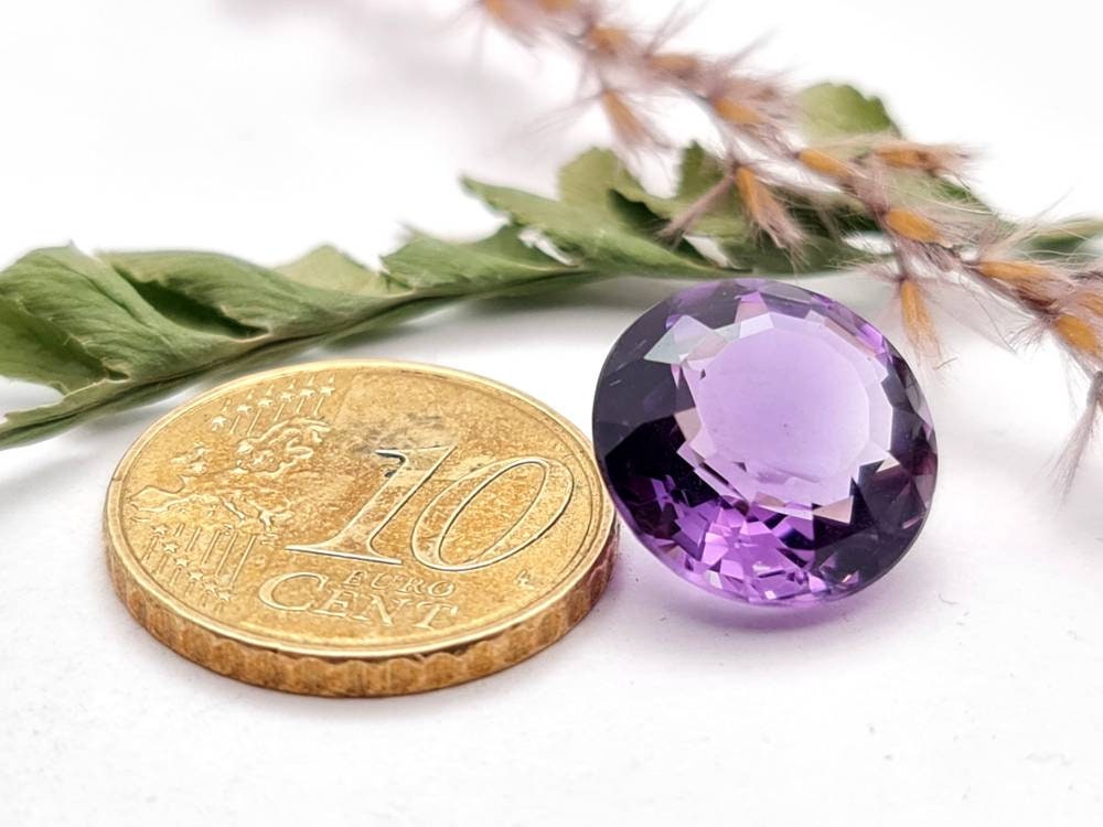 Echter facettierter Amethyst rund violett lila 13,5 mm 8,13ct (Nr.733)