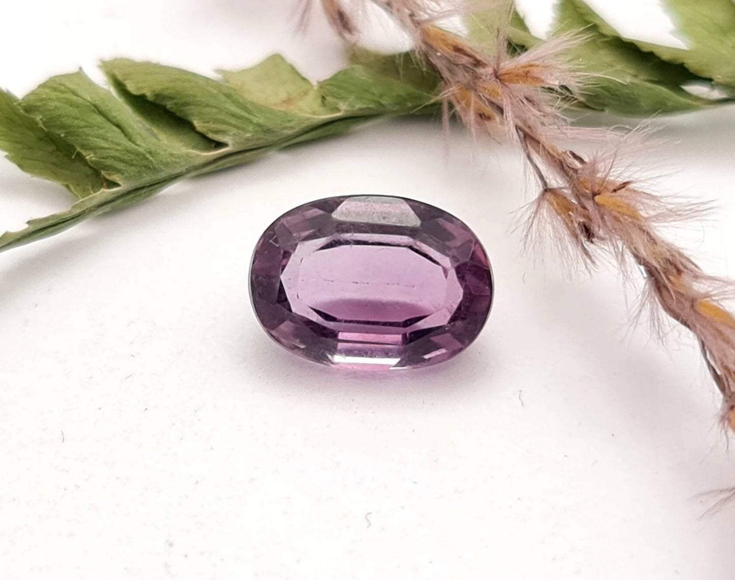 Echter ovaler Amethyst facettiert lila violett 12,3x8,8mm 4,61ct (Nr.745)