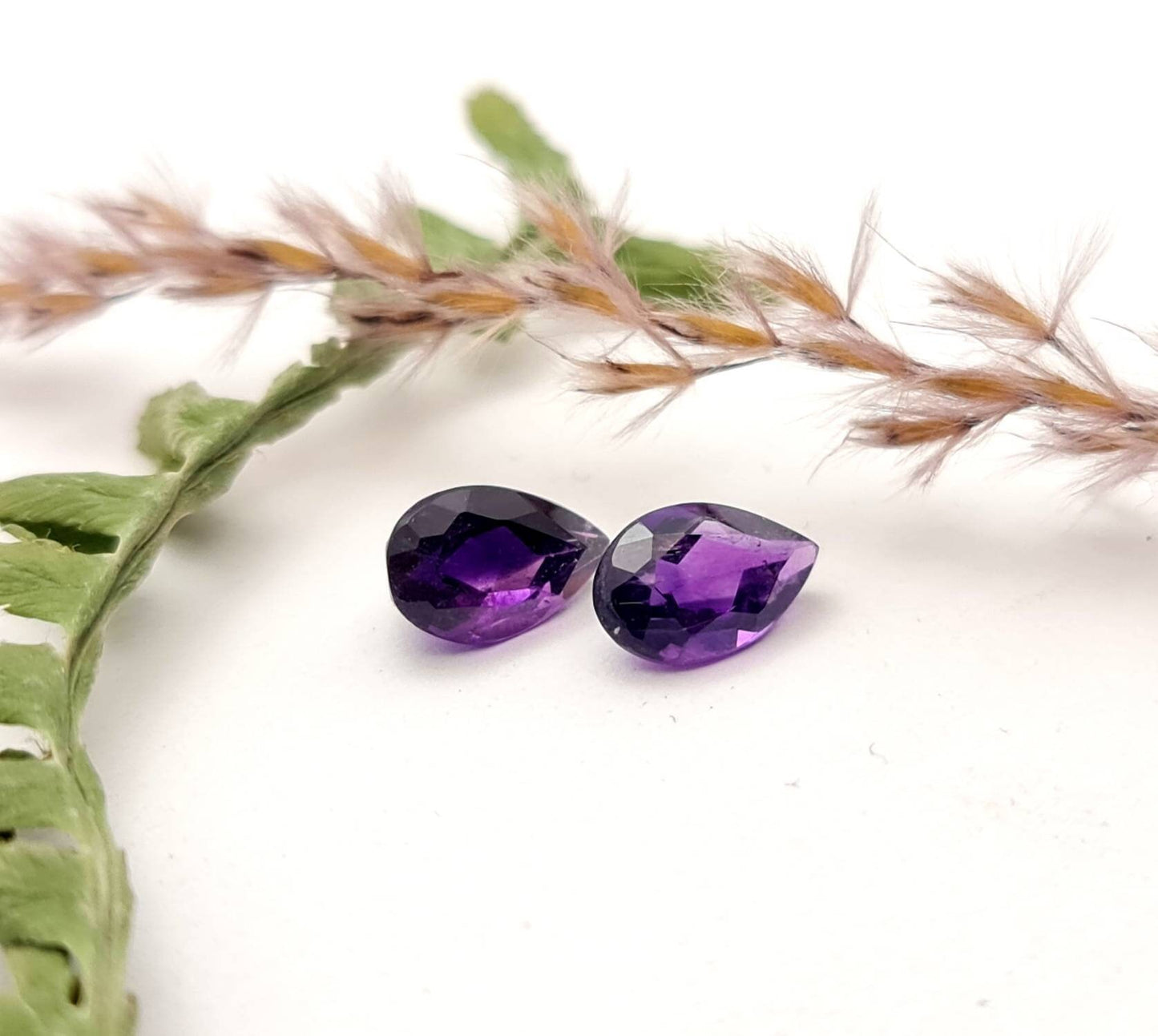 Echter facettierter Amethyst Tropfen, Lot aus 2 Stück violett lila 3,3ct (Nr.854)
