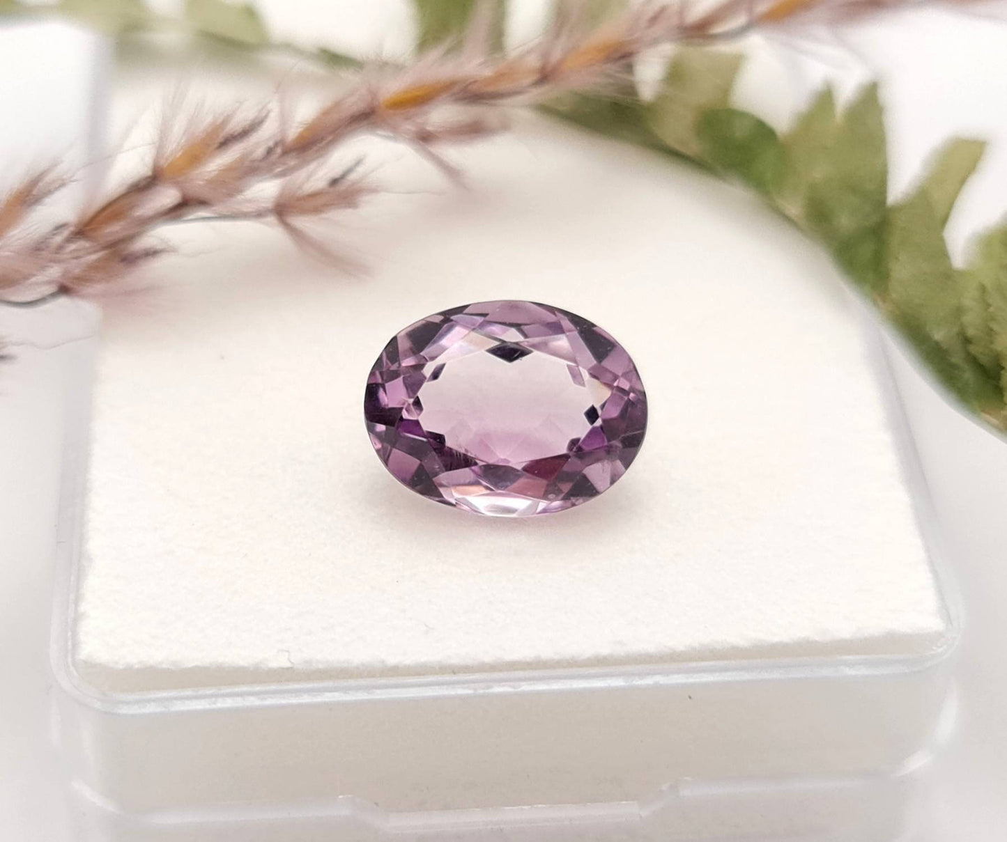 Echter violetter Amethyst lila Oval facettiert 11,4x8,7mm 3,8ct (Nr.963)