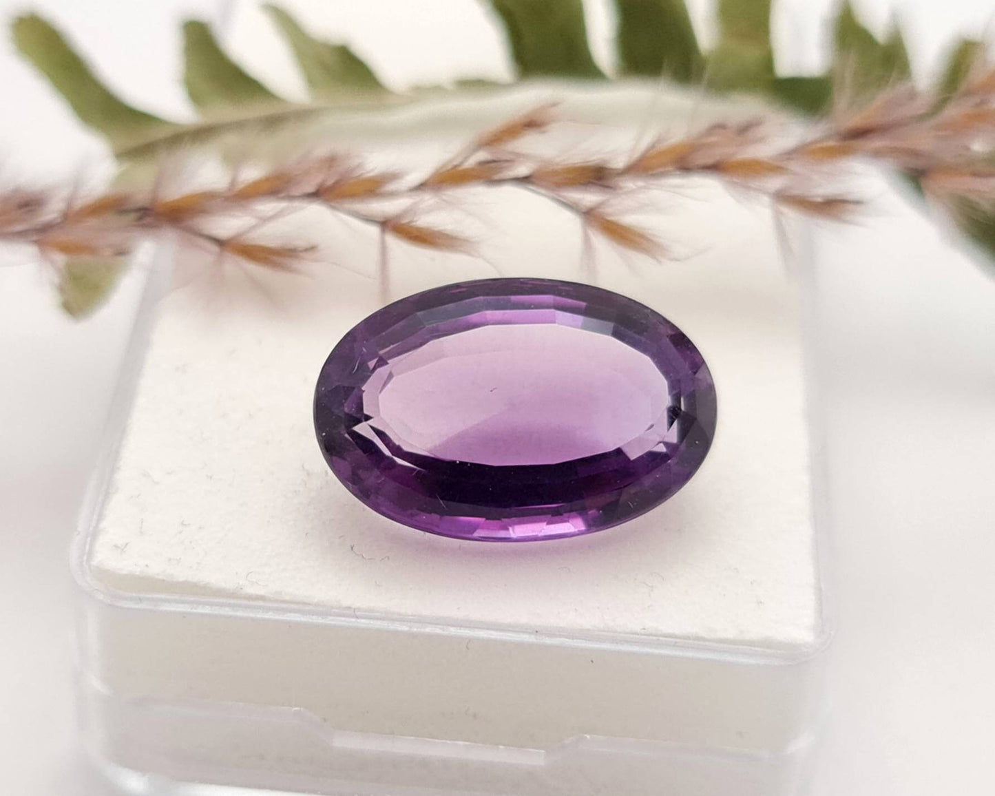 Echter violetter Amethyst oval facettiert lila 19x12,6mm 13,74ct (Nr.991)