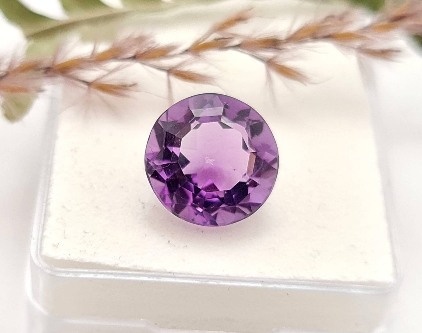 Echter violetter Amethyst rund facettiert lila 13mm 7,9ct (Nr.992)