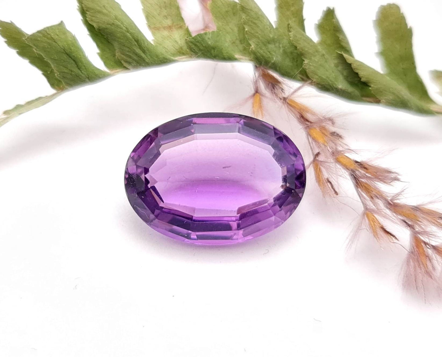 Echter facettierter Amethyst oval violett lila 18,1x13,2mm 11,88ct (Nr.697)