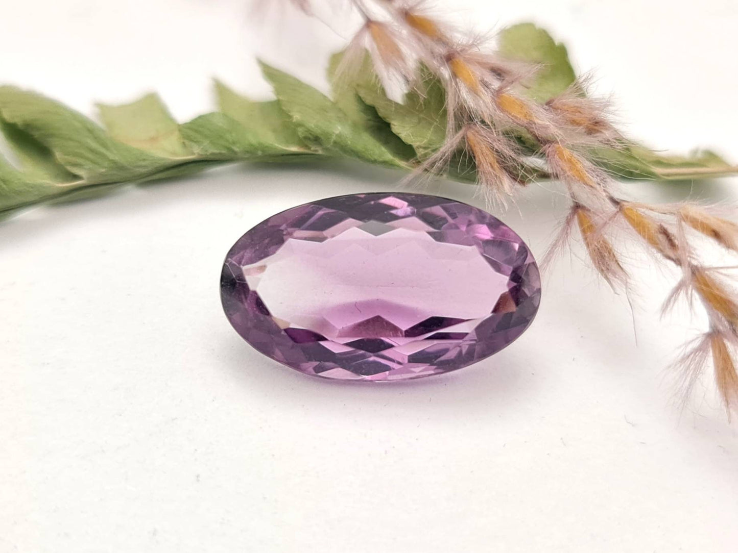 Echter ovaler Aethyst facettiert lila violett 17x10 mm 6,85ct (Nr.728)