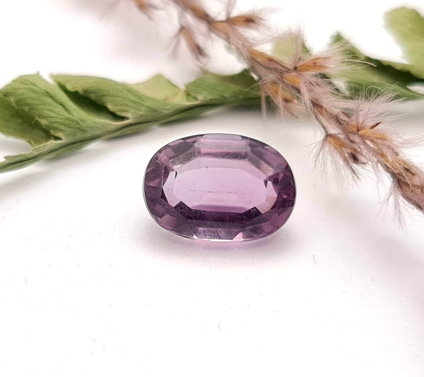 Echter ovaler Amethyst facettiert lila violett 12,3x8,8mm 4,61ct (Nr.745)