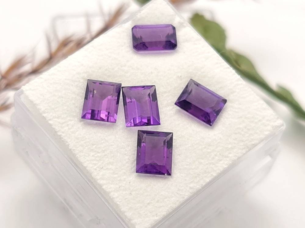 Echte facettierte Amethyste, Lot, 5 Stück violett lila rechteckig 6x4mm 3,5ct (Nr.813)