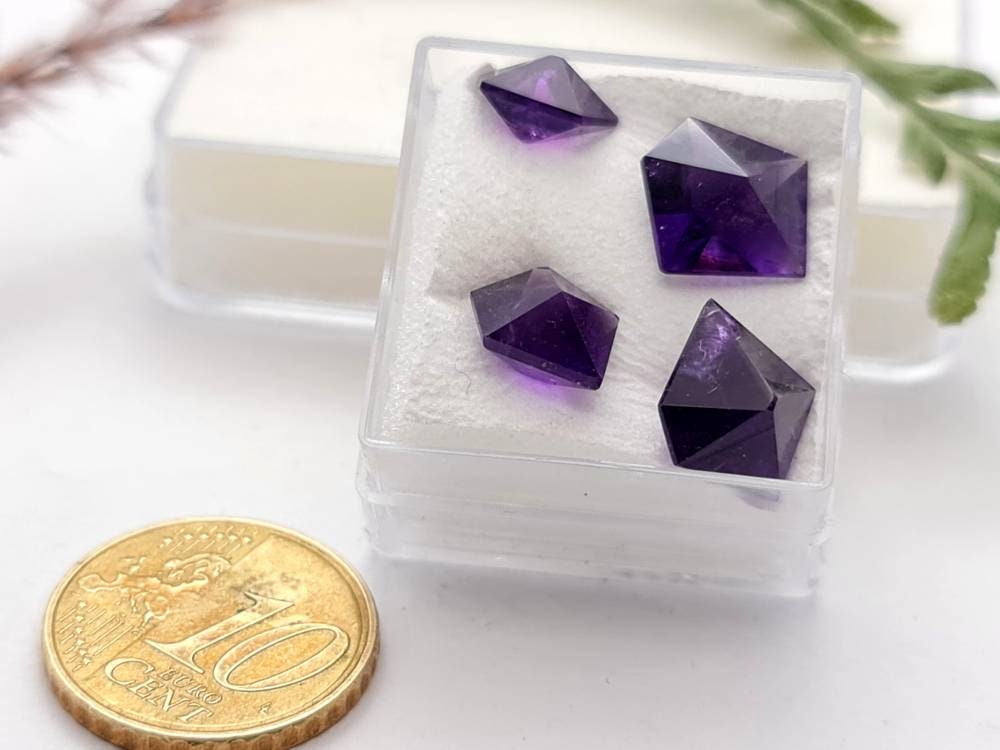 Echte facettierte Amethyste Spitzen violett lila Lot aus 4 Stück 10,34ct (Nr.820)