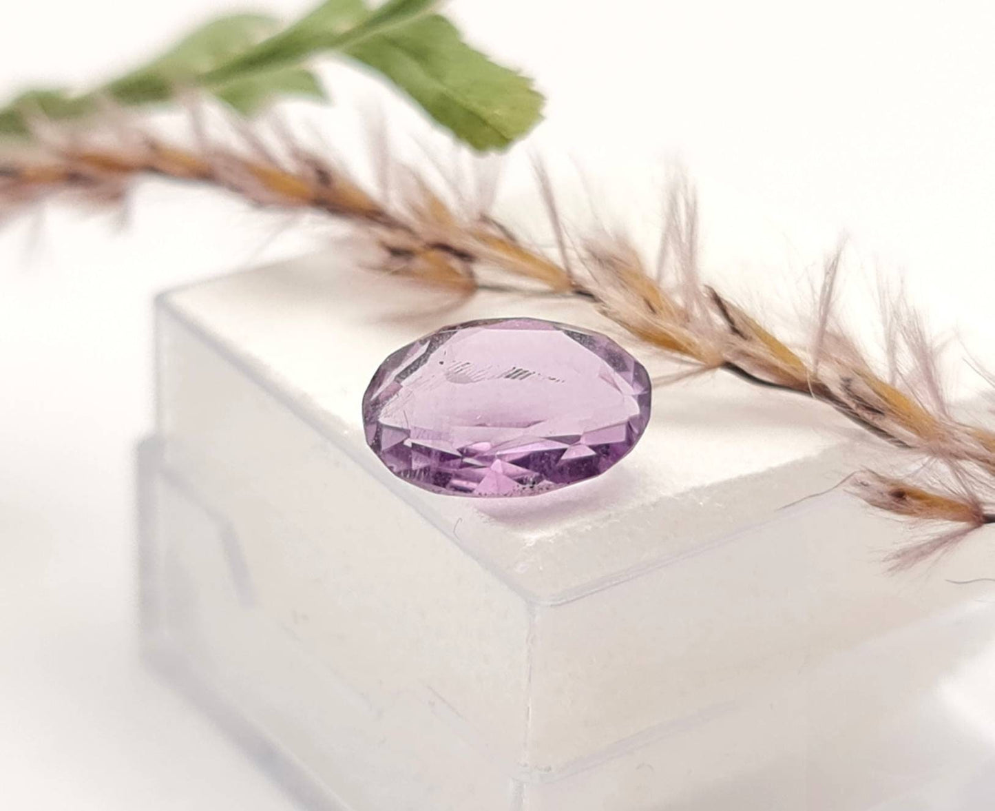 Echter facettierter Amethyst oval, violett lila 10x7,4mm 2,6ct (Nr.881)