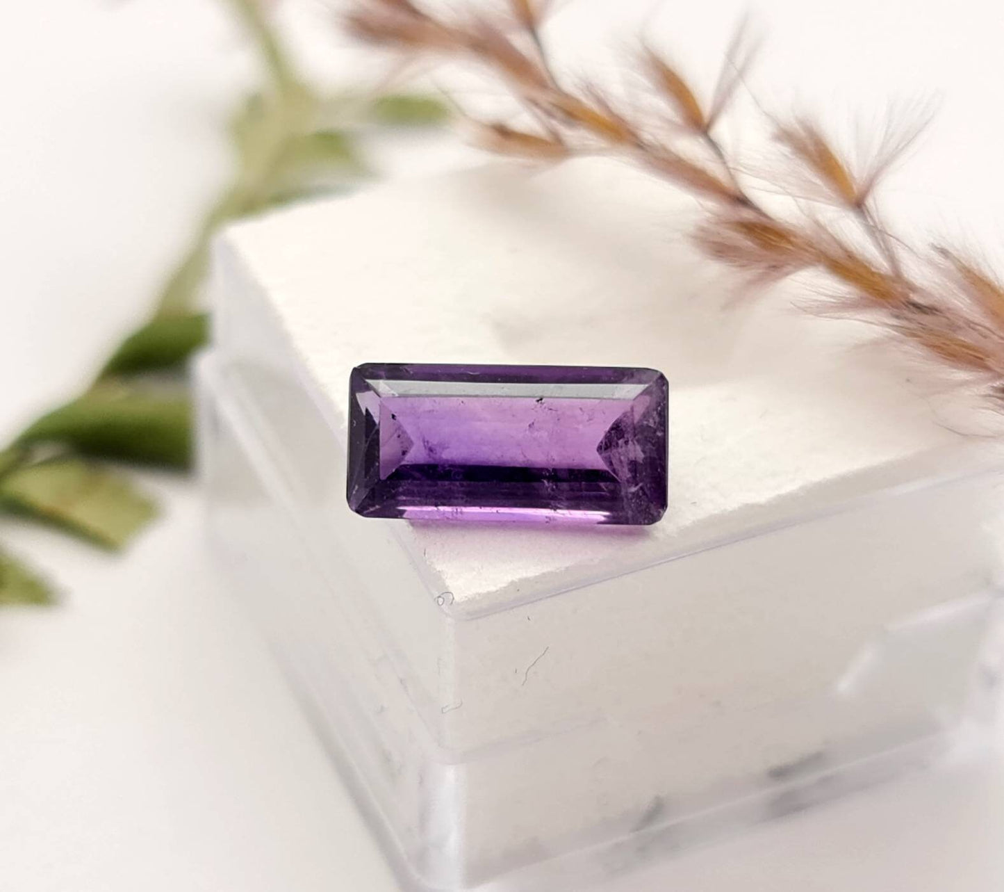 Echter facettierter Amethyst rechteck , violett lila 12x6mm 2,8ct (Nr.894)