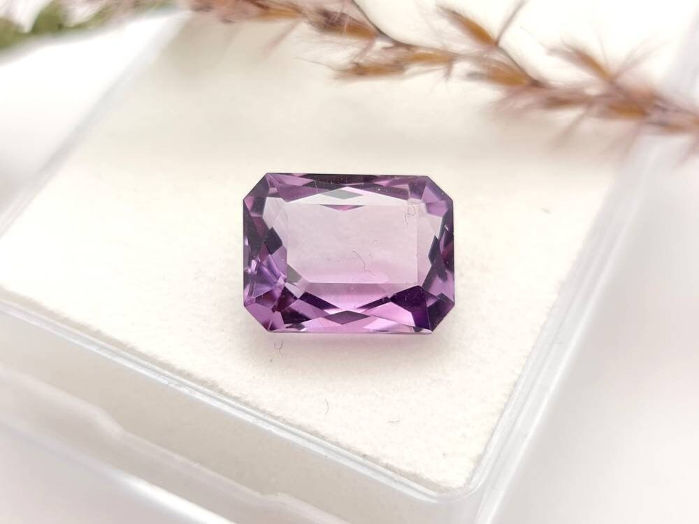 Echter facettierter Amethyst Oktagon lila violett 13x9,8mm 6,5ct (Nr.915)
