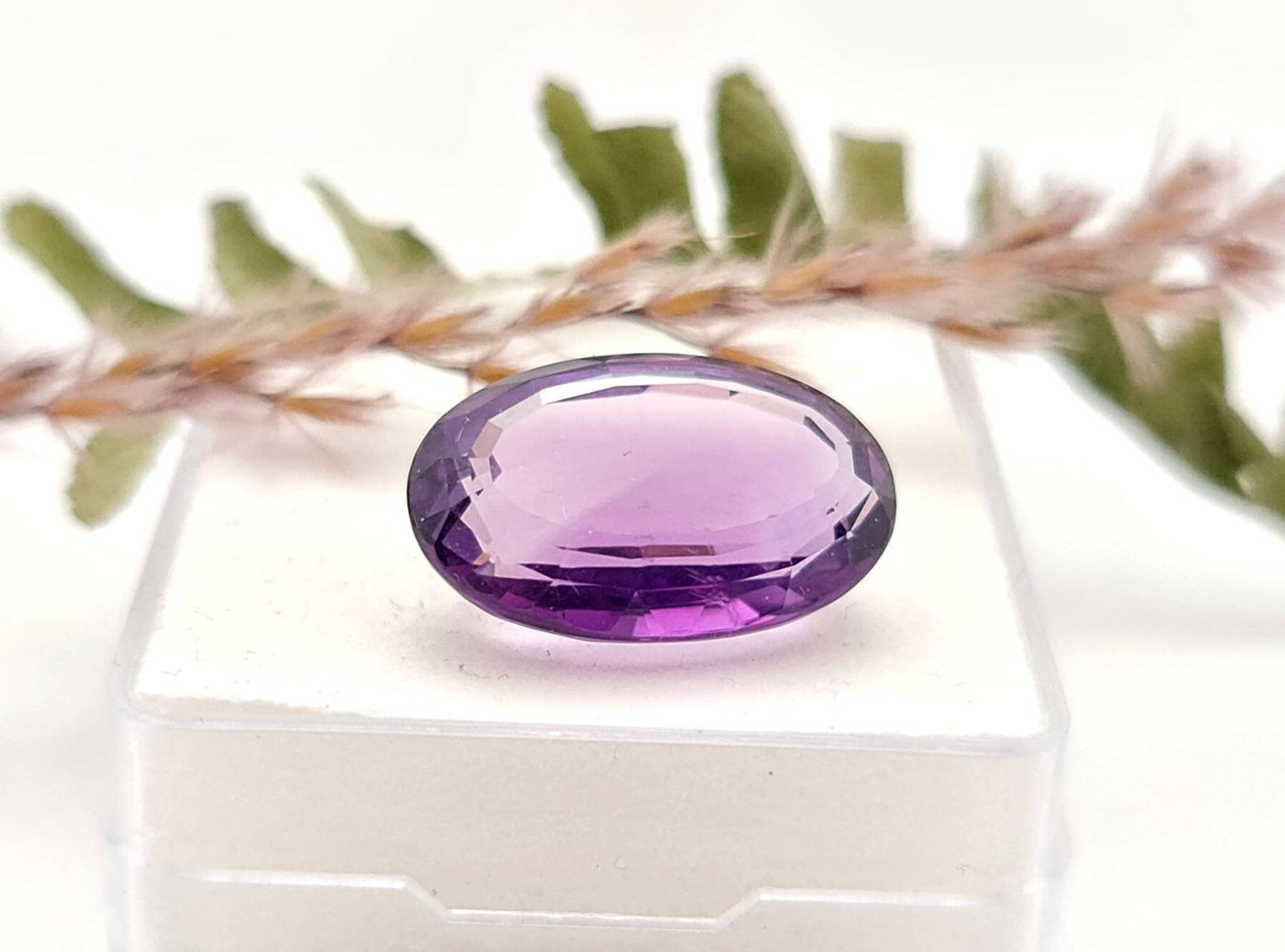 Echter violetter Amethyst oval facettiert lila 19x12,6mm 13,74ct (Nr.991)