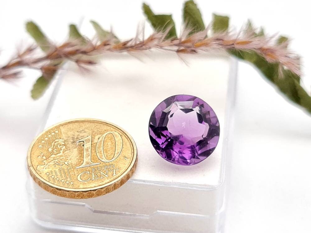 Echter violetter Amethyst rund facettiert lila 13mm 7,9ct (Nr.992)