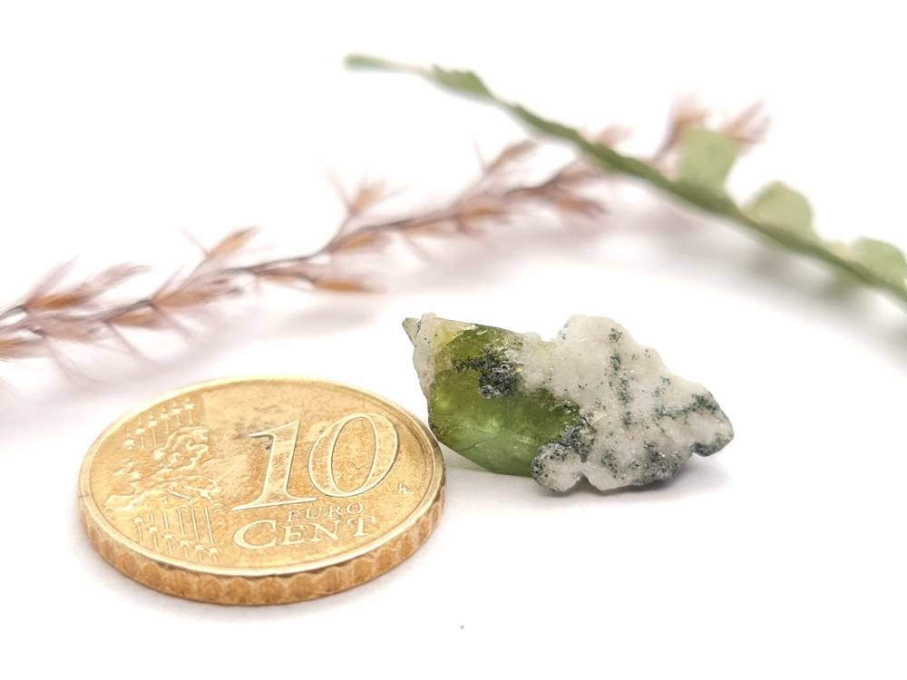 Echter Sphen/Titanit Rohstein aus Pakistan 19,5x10,5mm 8,14ct (Nr.1052)