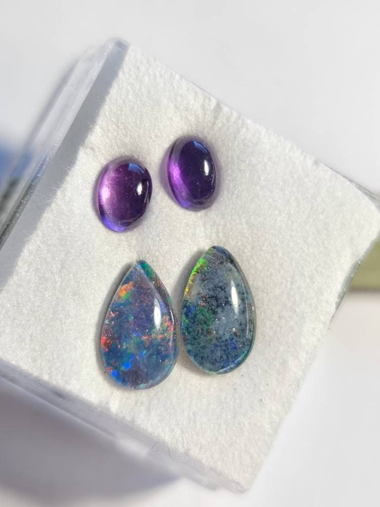 Frühlingsbox 20230024 Amethyste, Opaltripletten, Edelsteinbox, Edelsteinmix