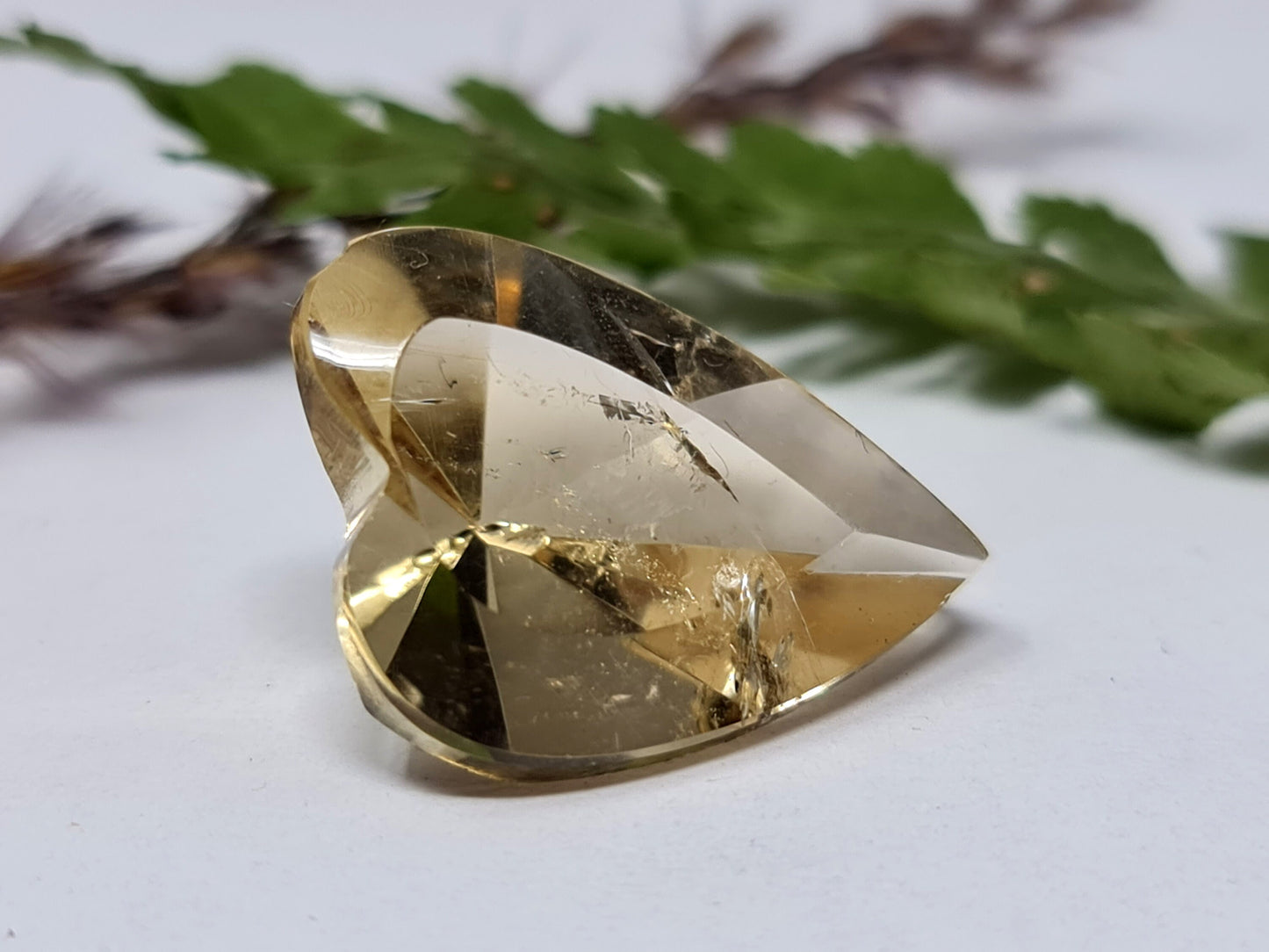 Citrin Herz Gelb, 16,43ct, 20x16x11mm
