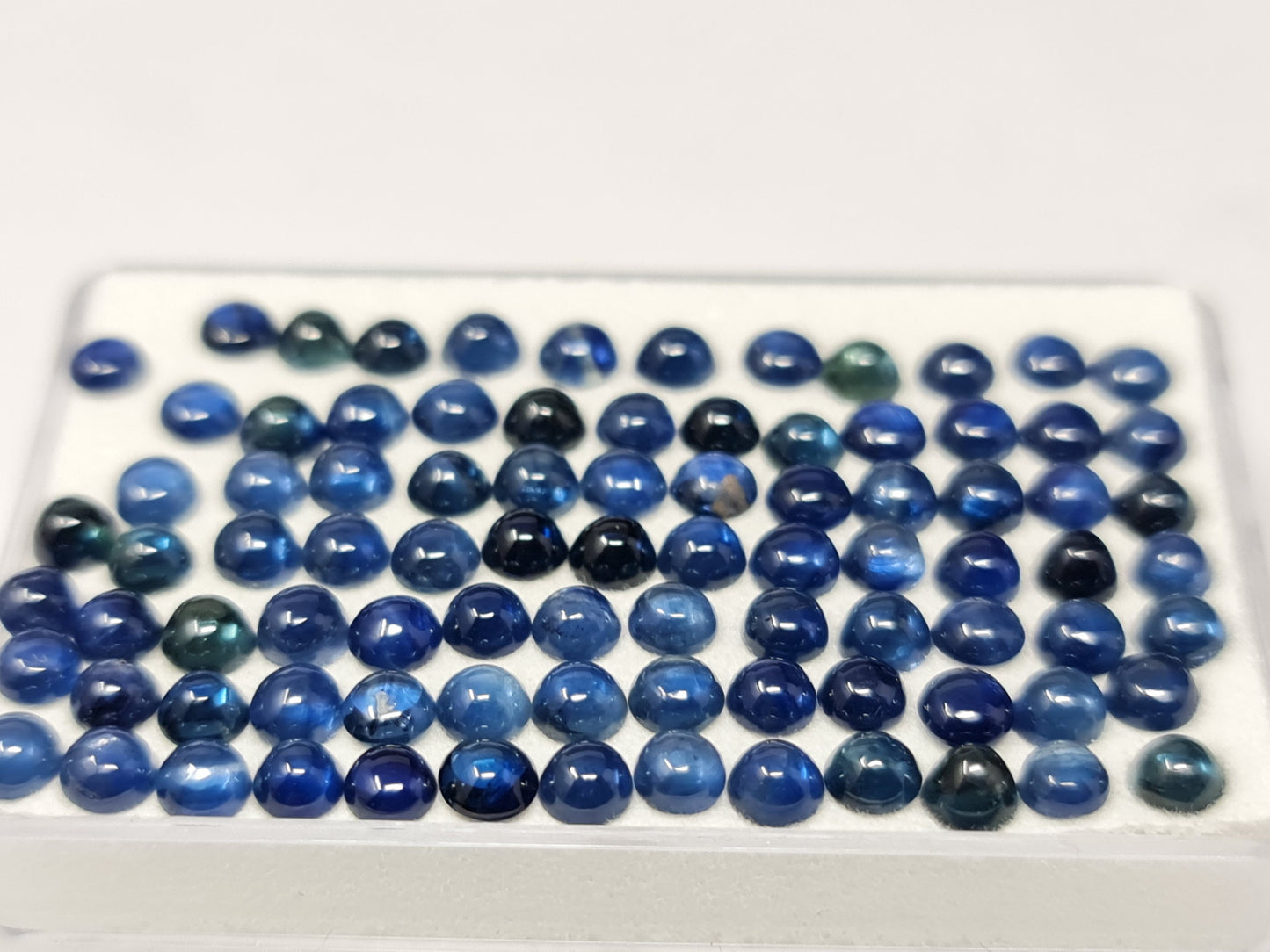 Nr. 111 Saphir/Safir Cabochons rund, blau, Größe wählbar  3-7mm Preis pro Stück!