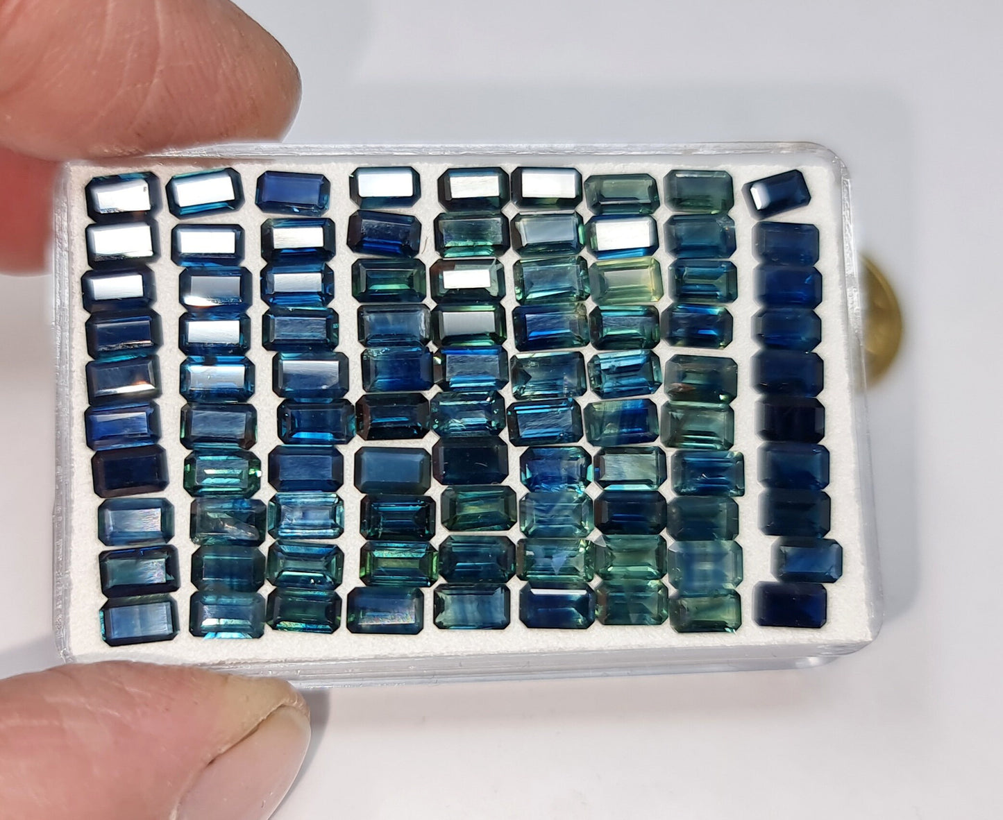 Nr 116 Parti Safir aus Madagascar, rechteck 5x2,5mm blau, teal, grün, gelb, Preis gilt pro Stück