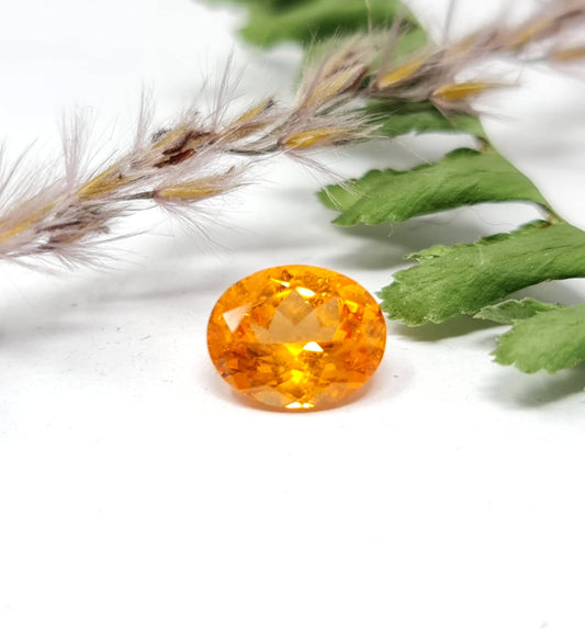 Mandaringranat orange facettiert 9x7mm oval 2,63ct