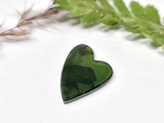 Grüner Turmalin in Herzform geschliffen 20x14mm 4,81ct