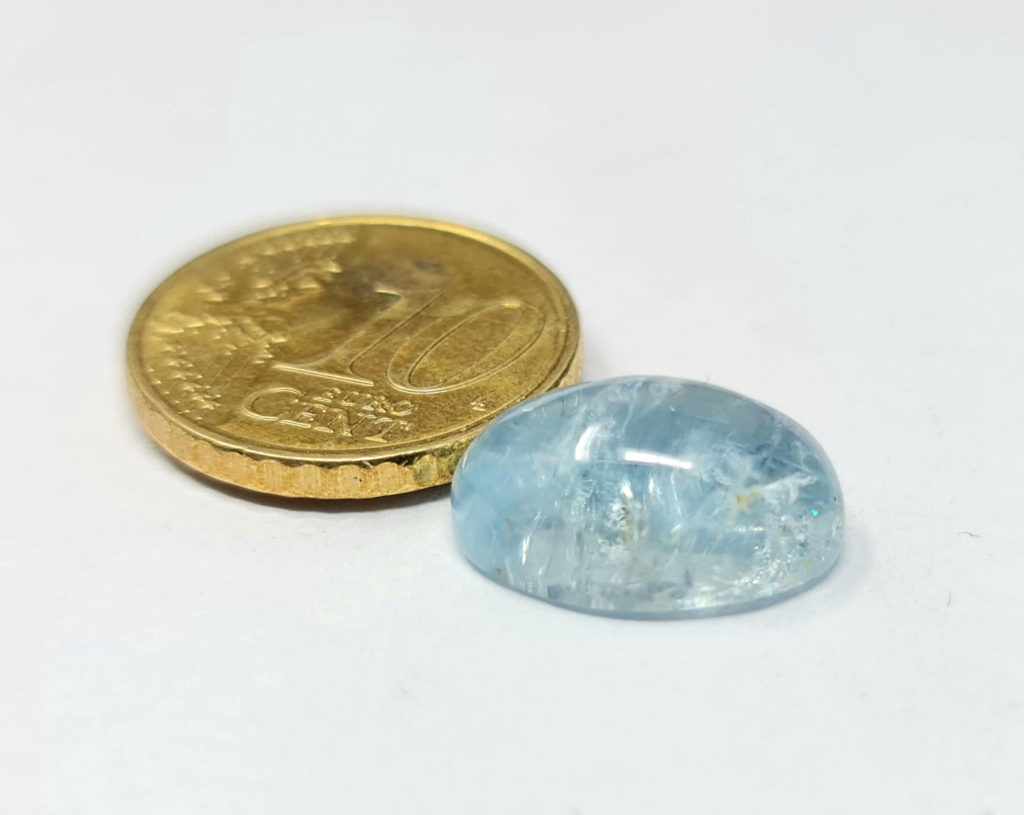 Nr.139 Aquamarin Cabochon blau, oval mit 15,1x10,1mm 8,2ct