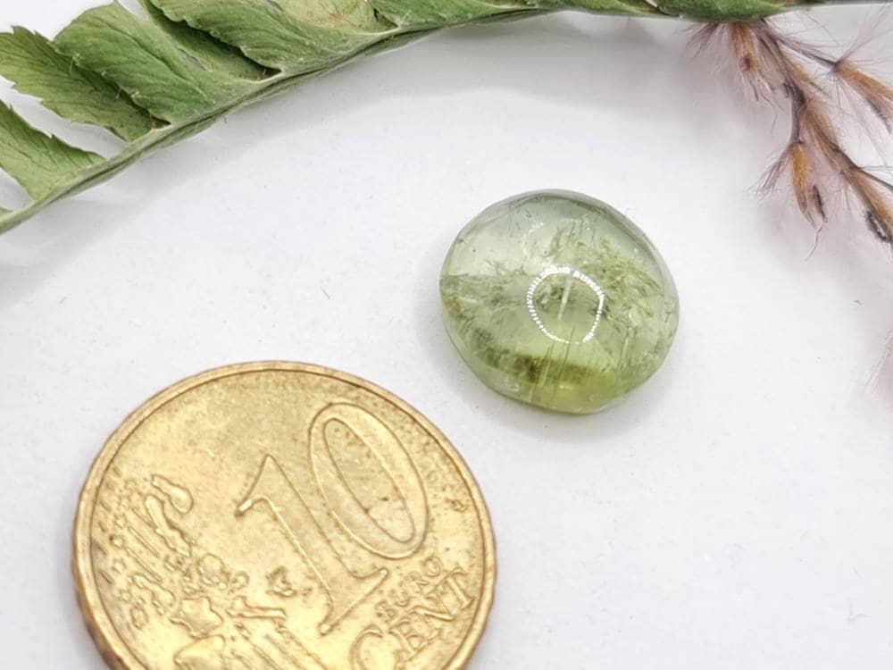 Hellgrüner Turmalin Cabochon 11,3mm rund 7,2ct (Nr.381)