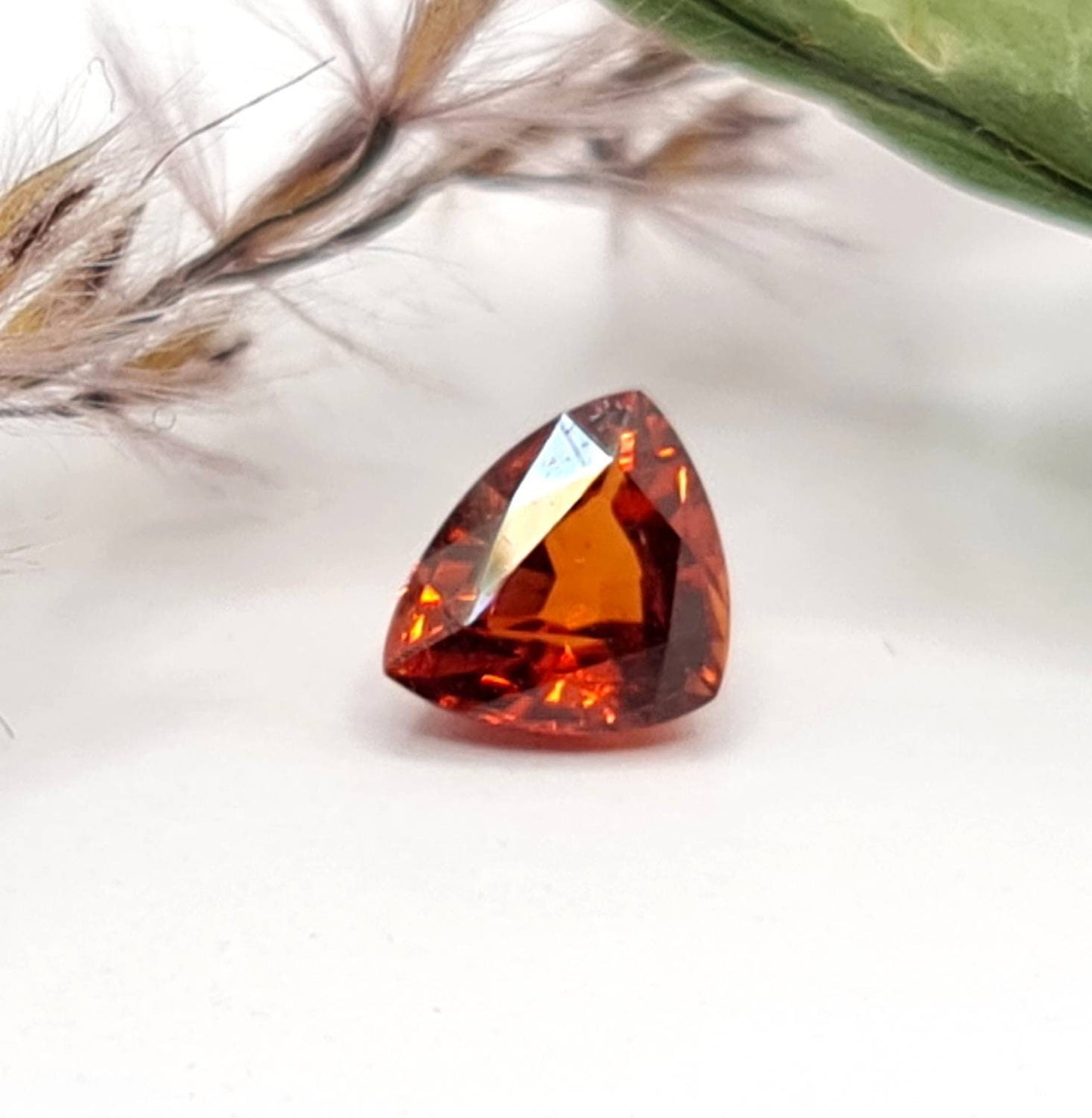 Dreieckig facettierter Mandaringranat Spessartin orange 6,2x5mm 0,84ct (Nr.489)