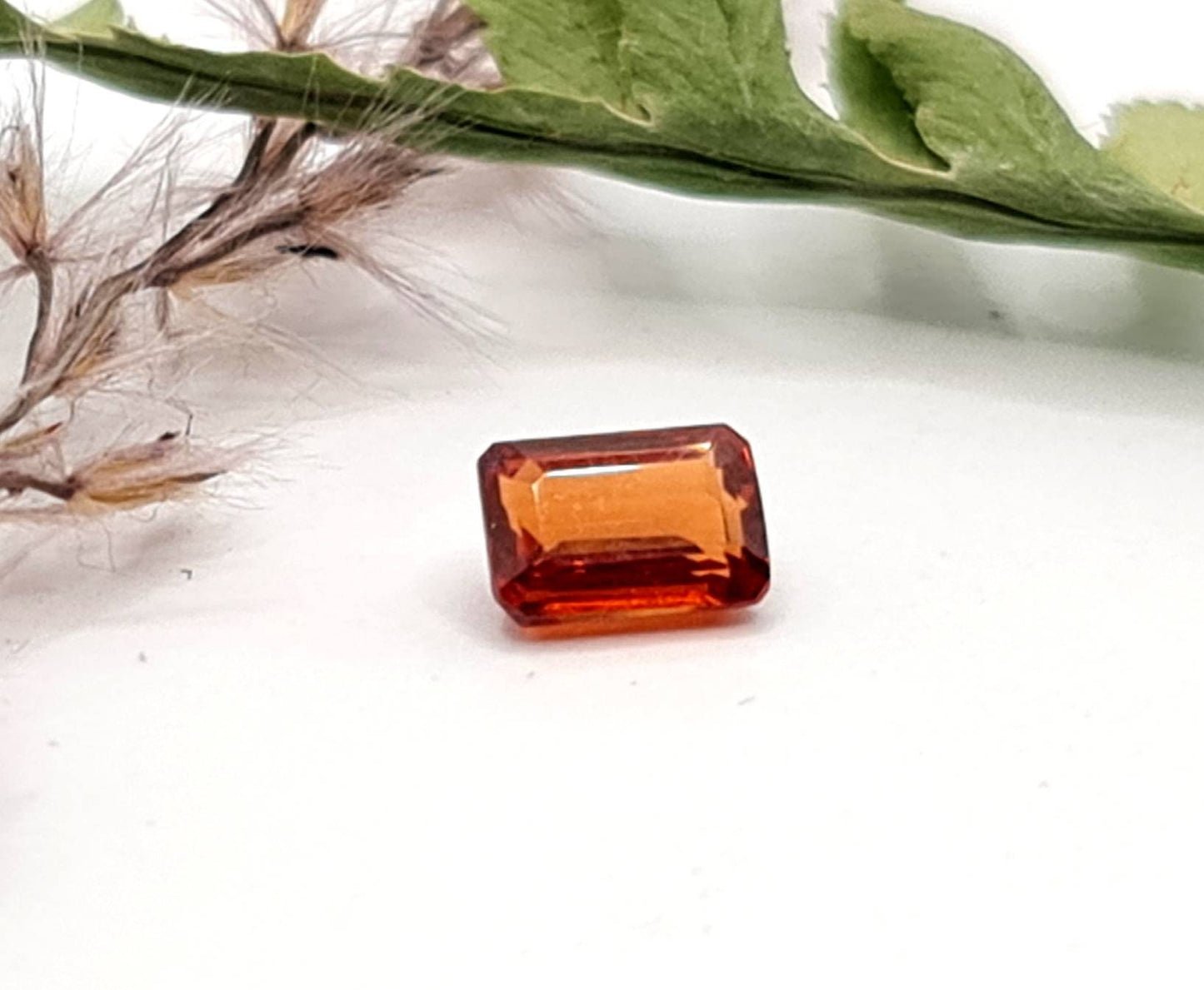 Rechteckig facettierter Mandaringranat Spessartin orange 5,8x4mm 0,83ct (Nr.507)