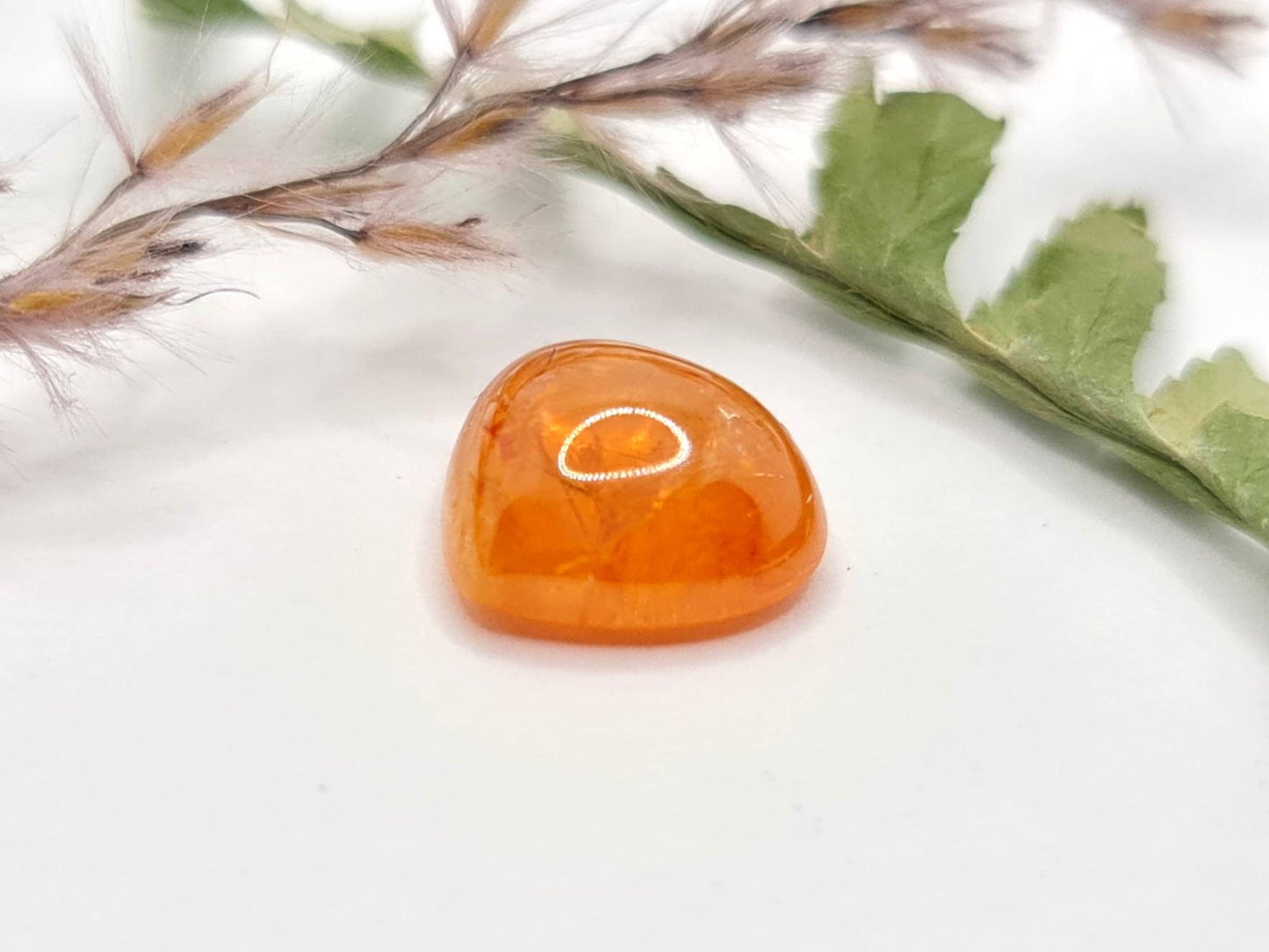 Dickbauchiger Mandaringranat Tropfen, Spessartin orange 11,2x10,4mm 6,27ct (Nr.518)