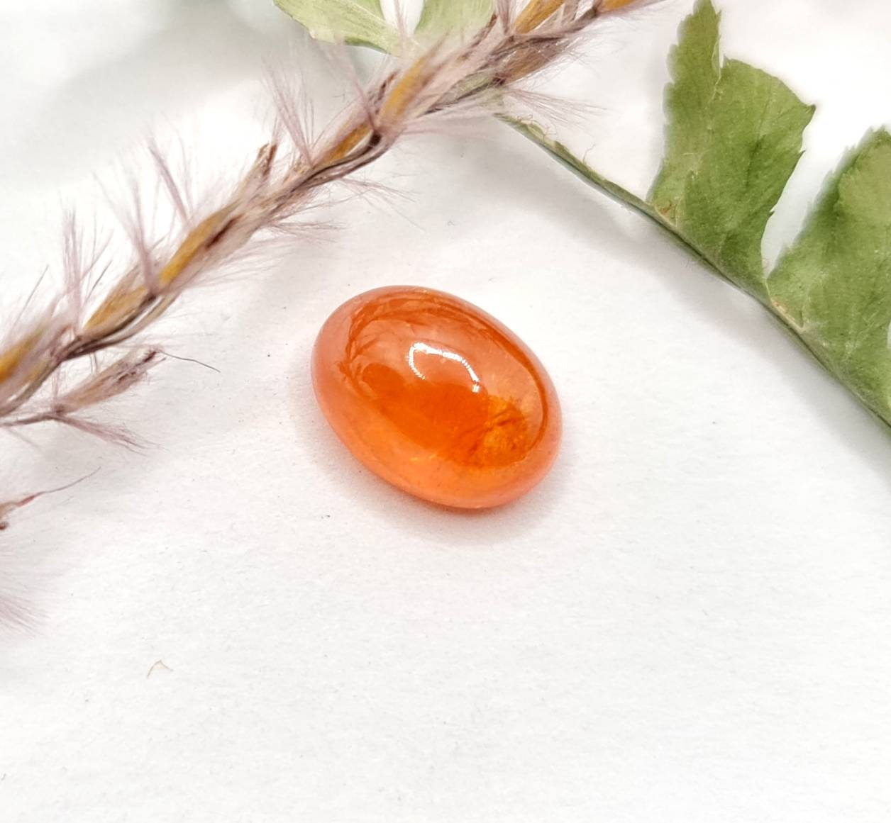 Orangefarbenes ovales Mandaringranat Cabochon Spessartin 10,8x7,8mm 5,37ct (Nr.526)