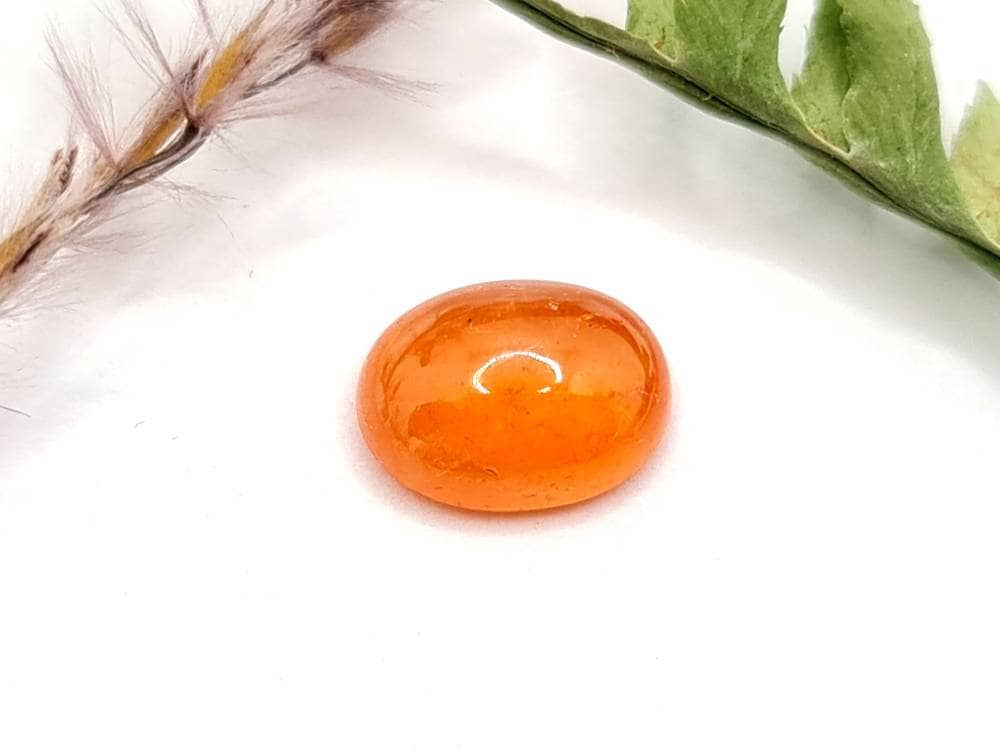 Ovales orangefarbenes Mandaringranat Cabochon Spessartin 10,6x8,2mm 4,14ct (Nr.548)