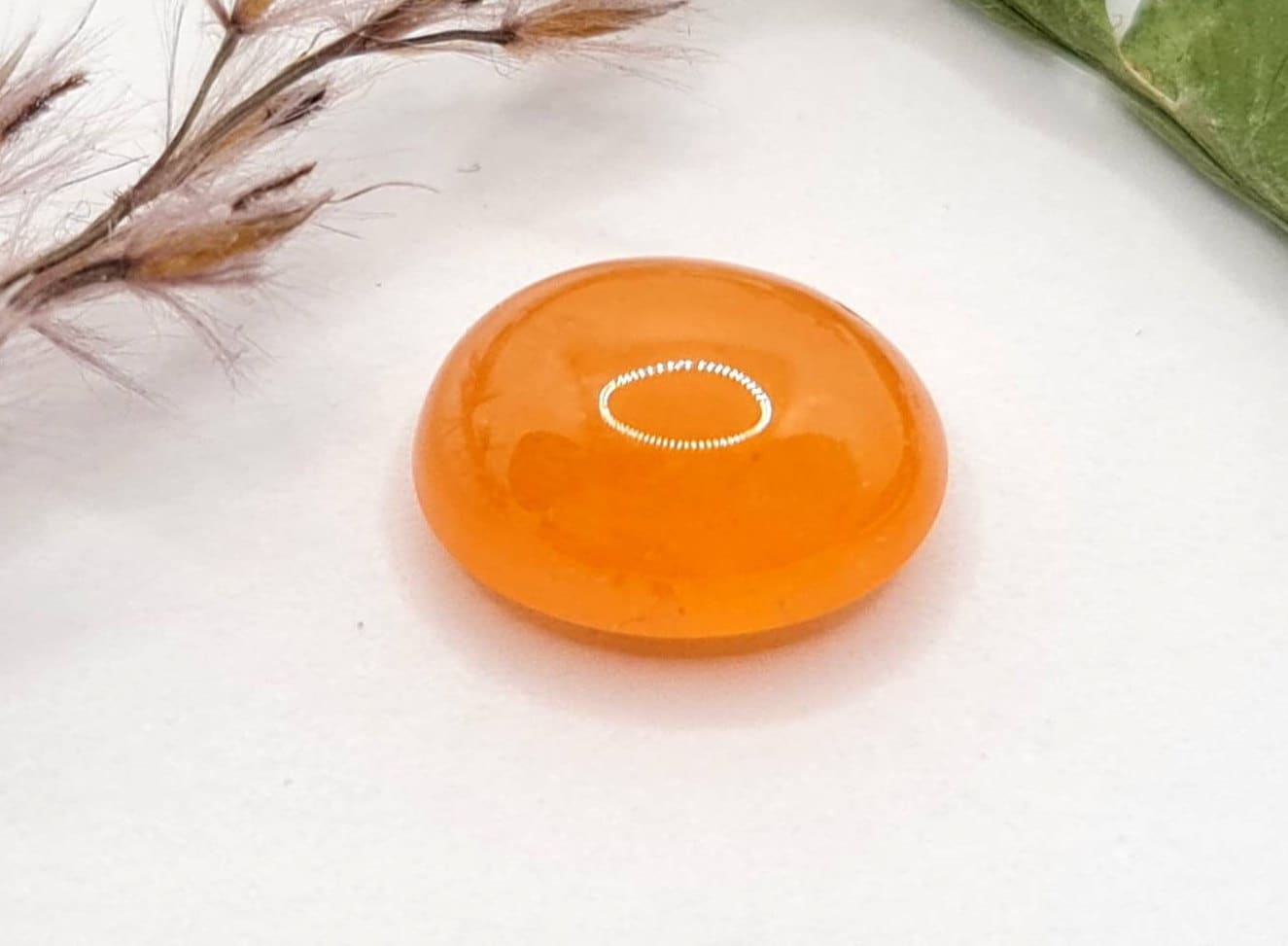 Orangefarbenes ovales Mandaringranat Cabochon Spessartin 12,1x9,4mm 7,70ct (Nr.515)