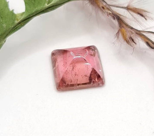 Pink Turmalin Cabochon quadratisch Rubellit Pfaffenhut 8,8x8,8mm 2,97ct (Nr.390)