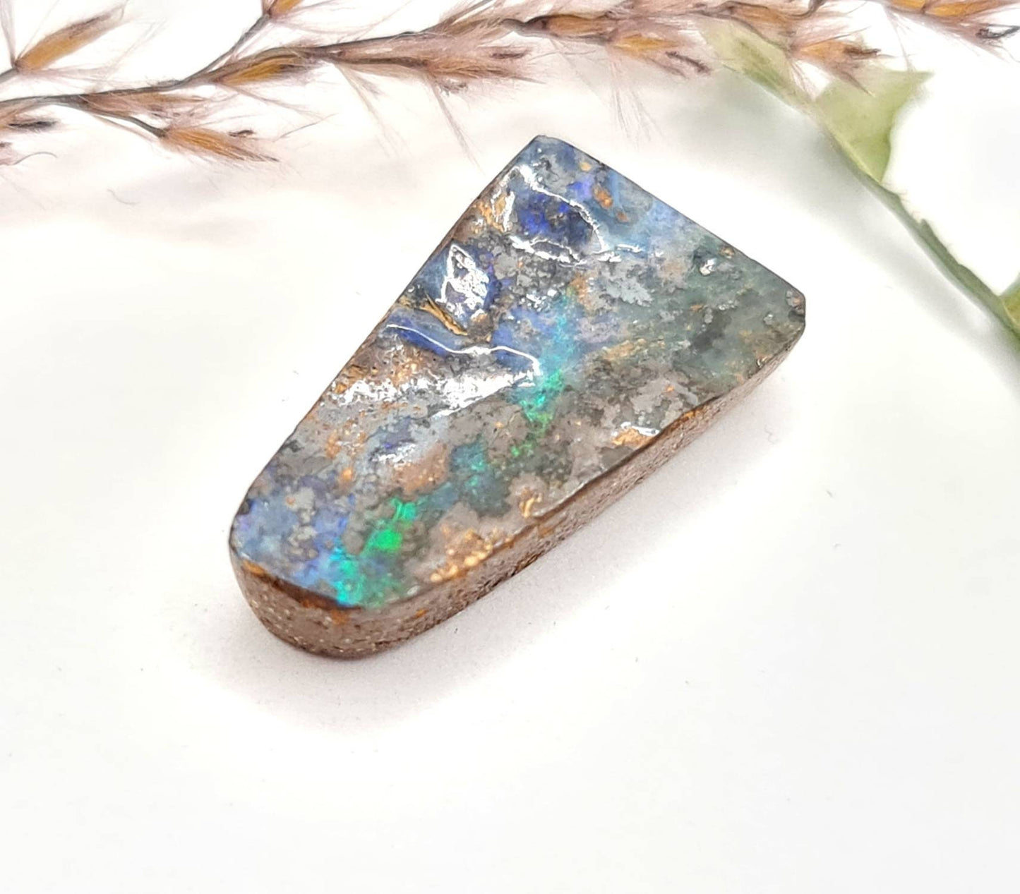 Echter natürlicher Boulderopal aus Australien mit schönem grün blauen Farbspiel 23x14mm 17,46ct (Nr.568)