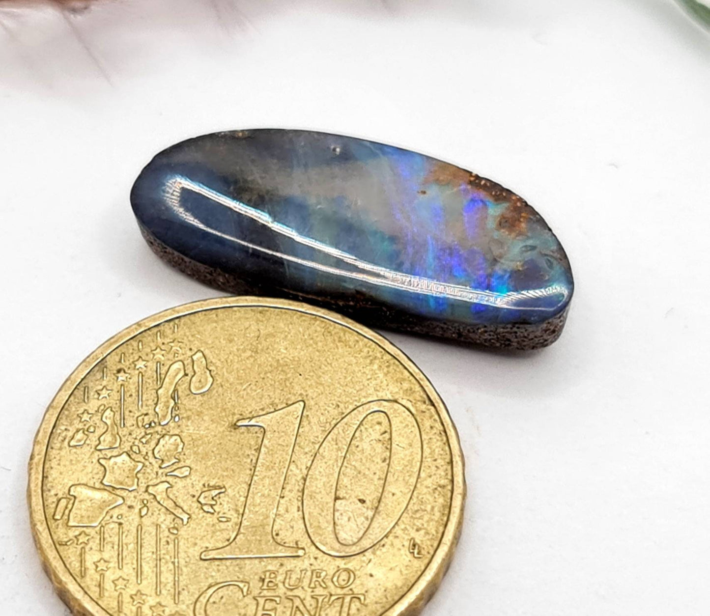 Australischer echter Boulderopal mit türkis und violett 21x9mm 7,64ct (Nr.572)