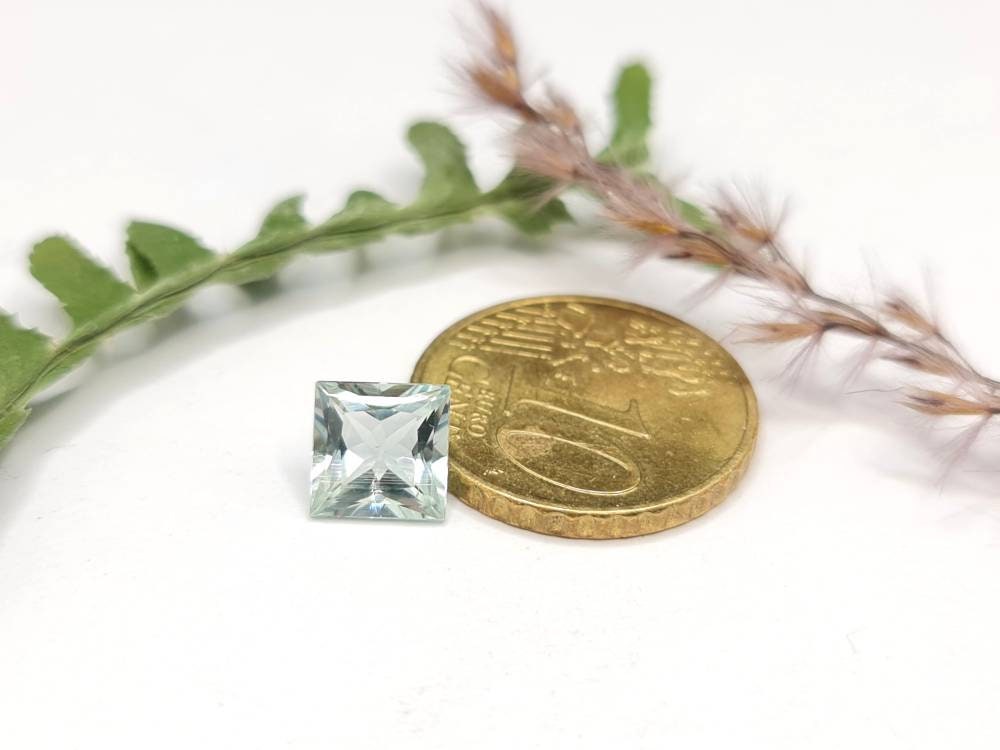 Facettierter hellgrüner Turmalin Princess quadratisch 7,1mm 1,75ct (Nr.347)