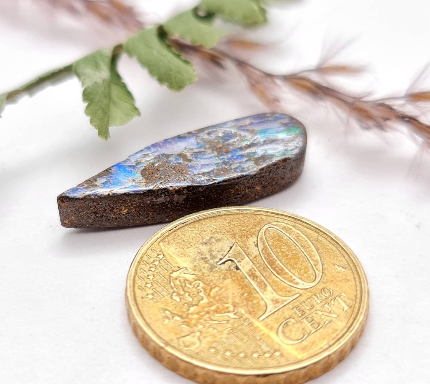 Echter australischer Opal Boulderopal grün blau braun 24,3x7,9mm 7,07ct (Nr.676)