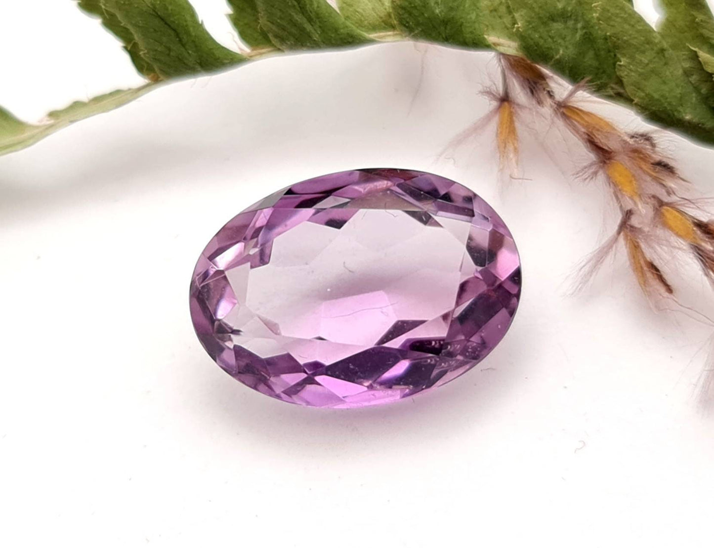 Echter facettierter Amethyst oval lila violett  17,1x12,3mm 10,27ct (Nr.701)