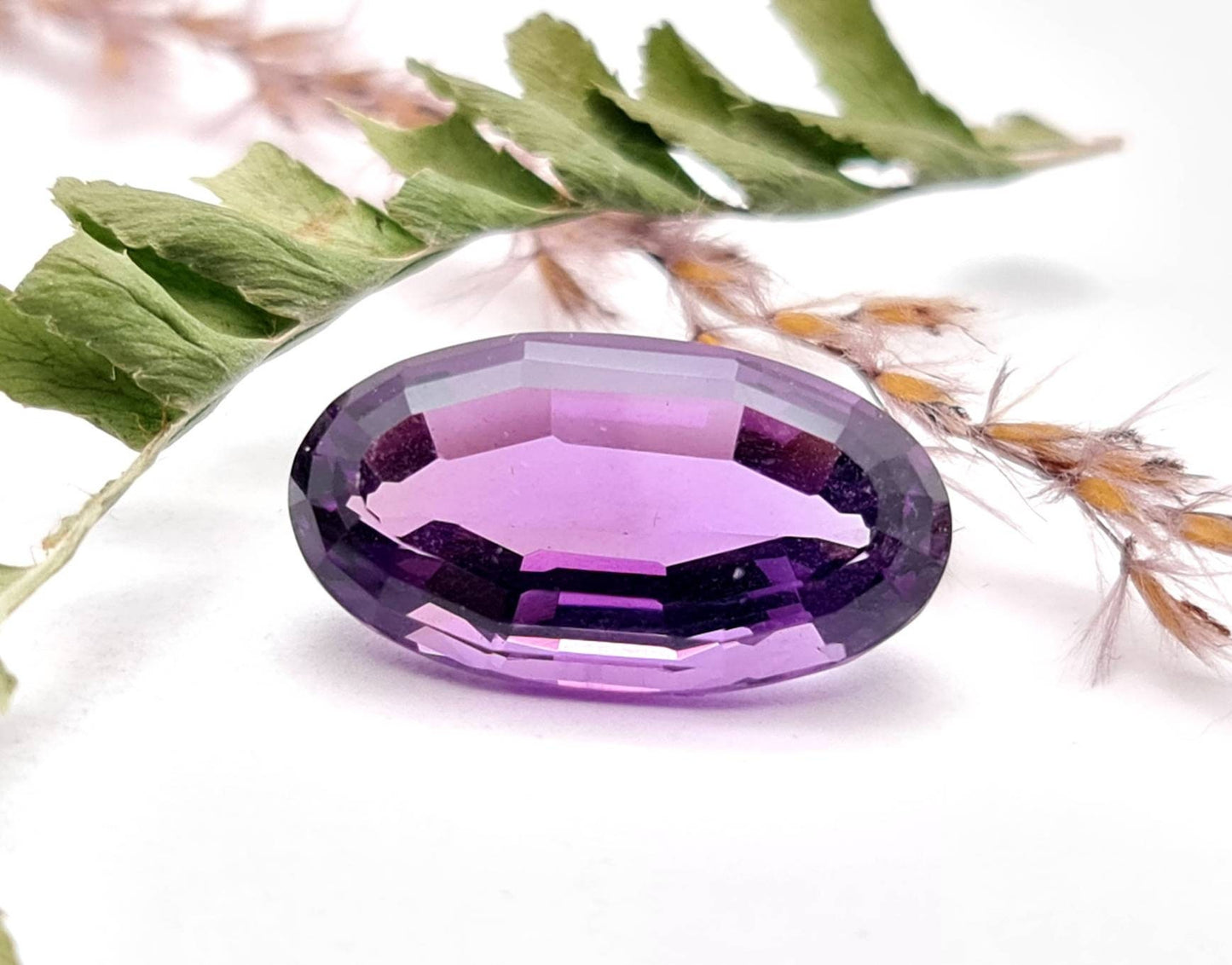 Echter facettierter Amethyst oval lila violett 22x12mm 14,36ct (Nr.703)